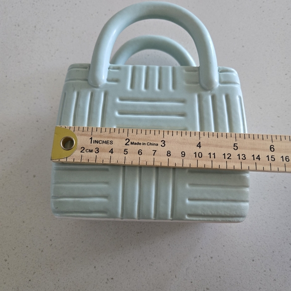 Elegant Light Blue Ceramic Vase - Picture 4 of 10